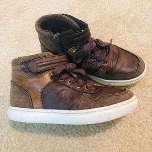 Brown boys sneakers